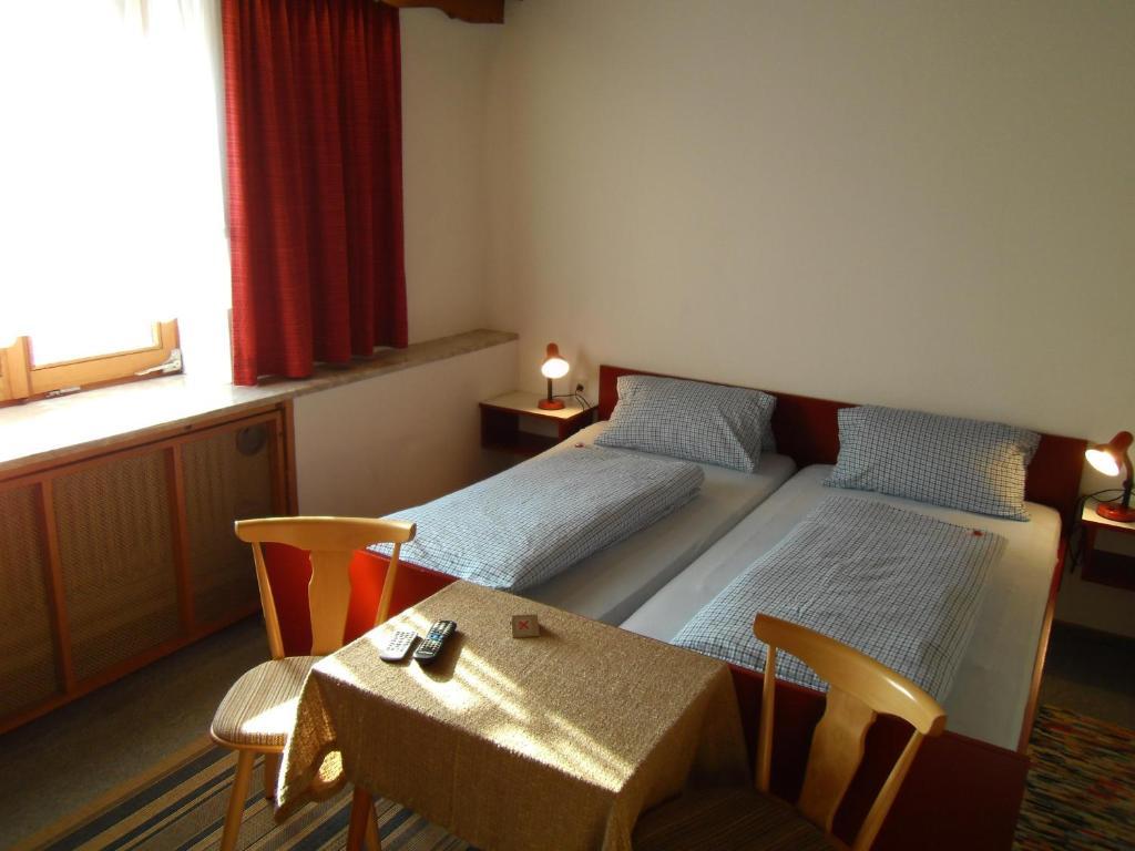 Hotel Gasthof Zum Neubau Kisslegg Phòng bức ảnh