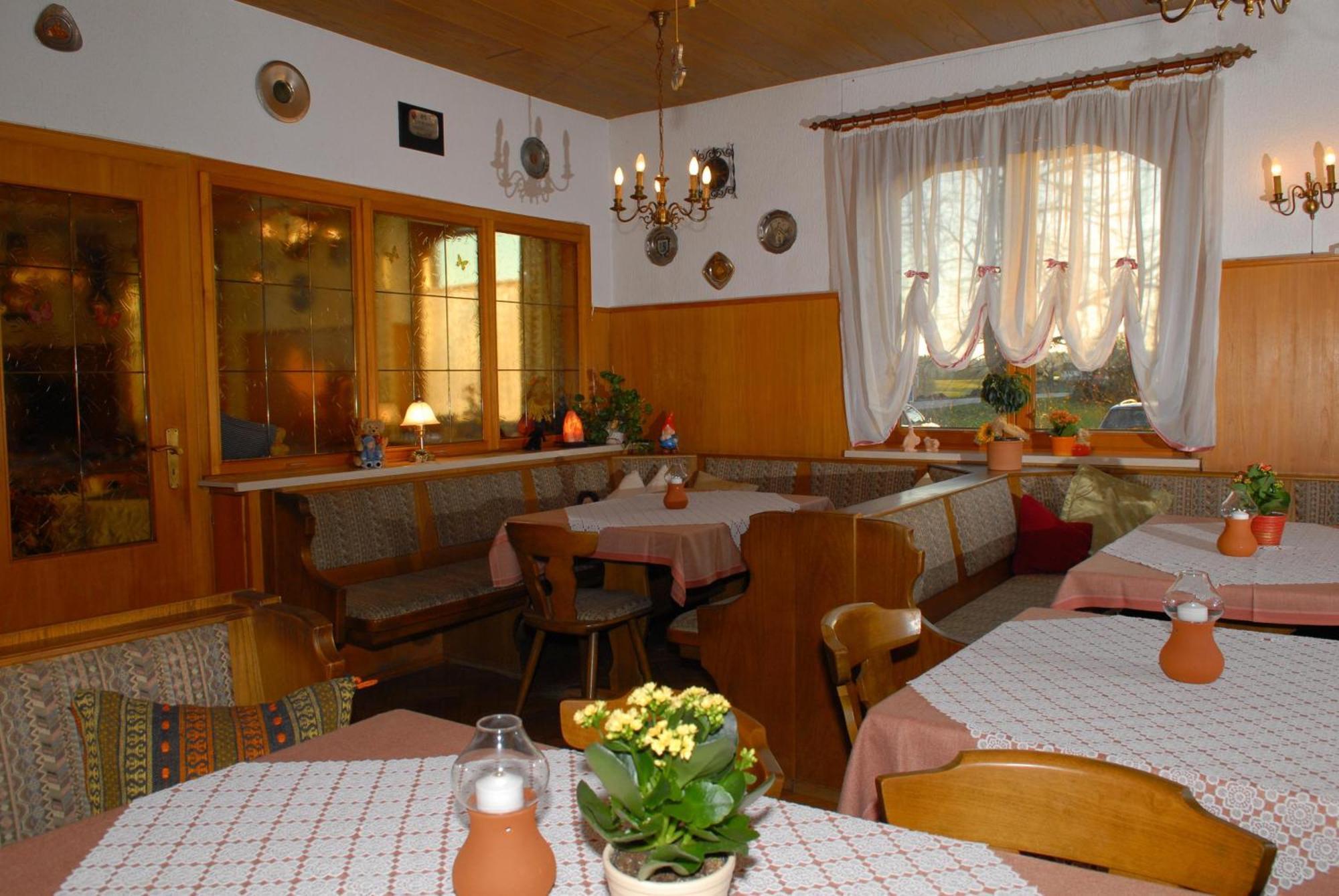 Hotel Gasthof Zum Neubau Kisslegg Ngoại thất bức ảnh